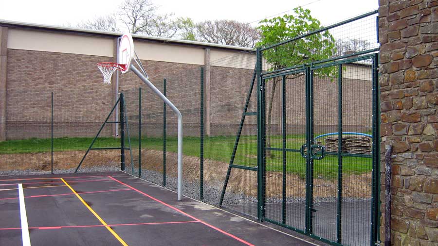 3 meter / 4 meter Wire Mesh Fencing for Sports Arena Enclosure